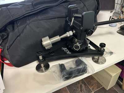 aad7f649 8404 4403 96a8 1796c564b4ee